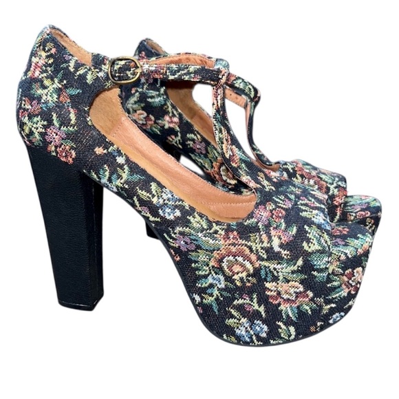 Jeffrey Campbell Shoes - Jeffrey Campbell Vintage Floral Tapestry Platform Size 9.5 Shoes EUC